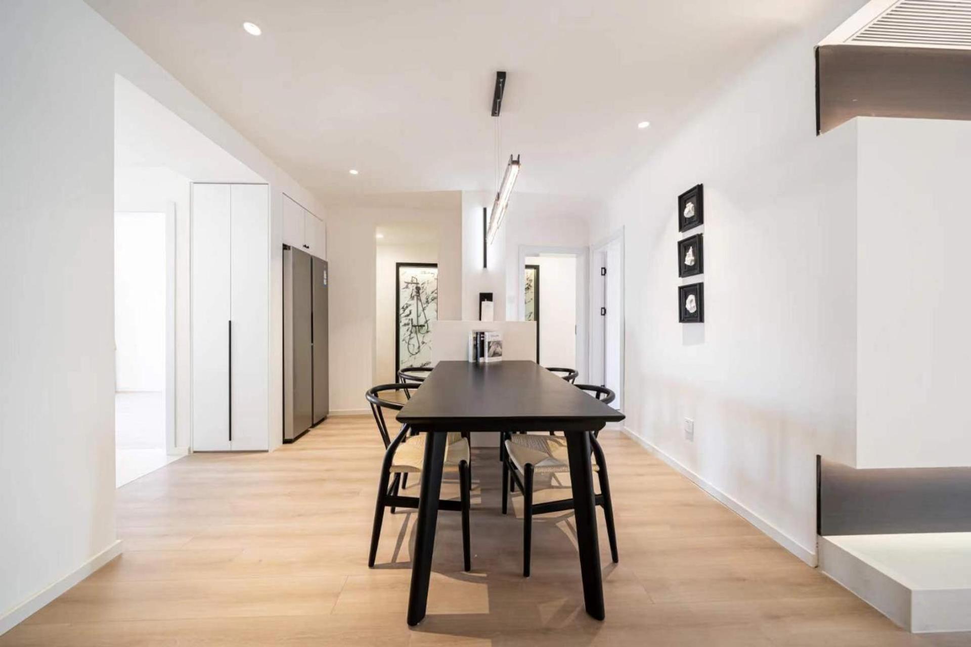 Eastern Hub - Brand New Near The Bund, Nanjing Road, Yuyuan Garden, Sunny 3 Bedrooms 100m From Metro Station *