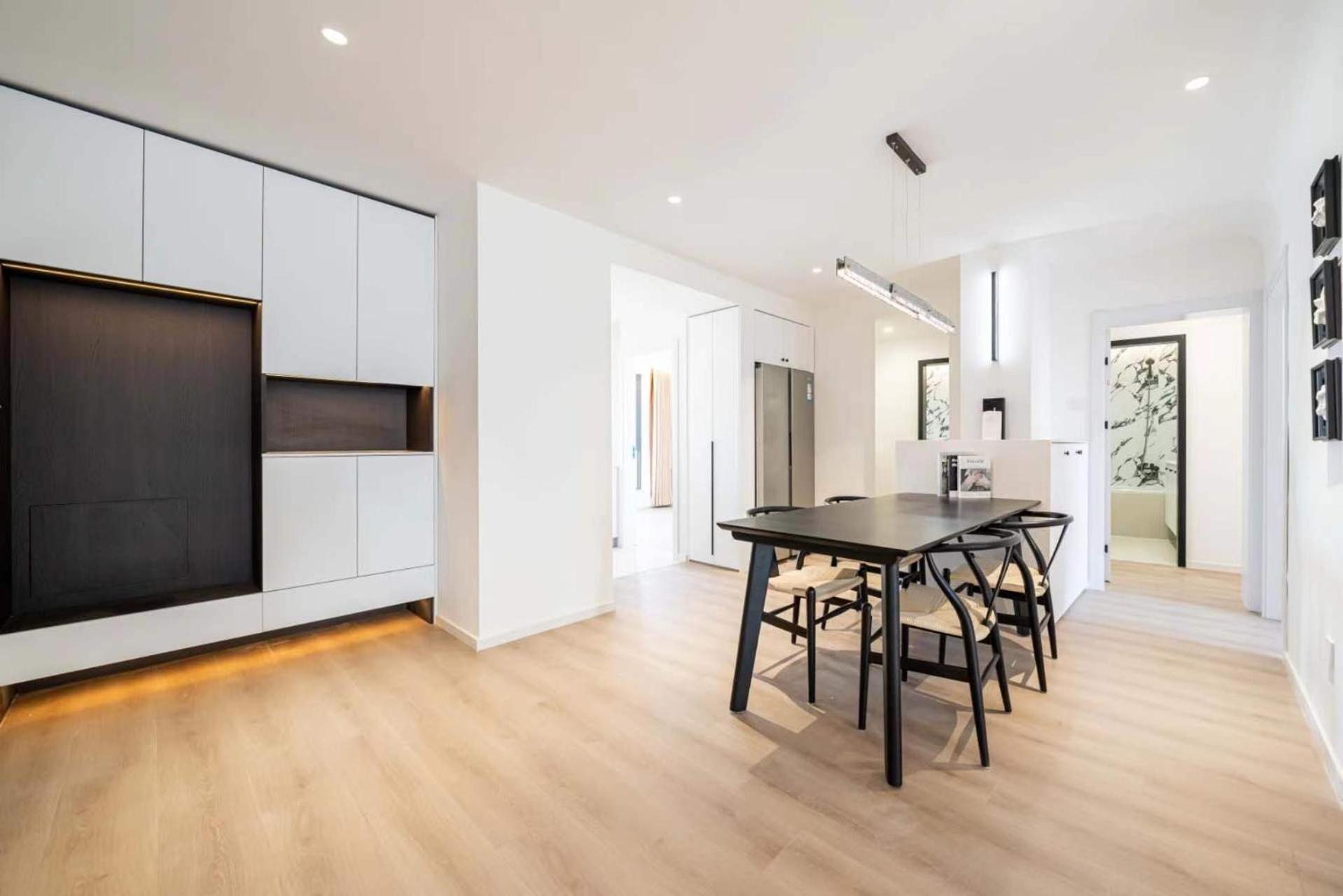 Appartement Eastern Hub - Brand New Near The Bund, Nanjing Road, Yuyuan Garden, Sunny 3 Bedrooms 100m From Metro Station